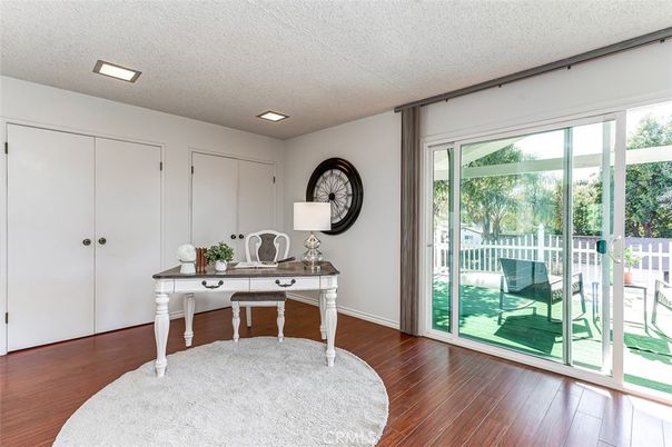Home Office, Interior, Recessed Lighting, Wood Texture Flooring