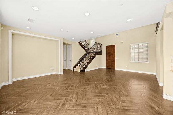 Empty room, Interior, Recessed Lighting, Wood Texture Flooring