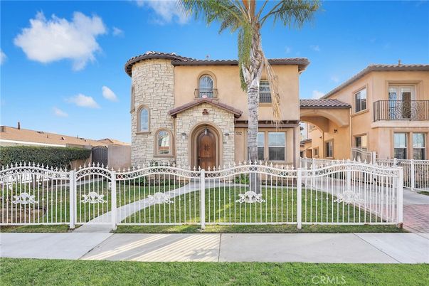 Backyard, Exterior, Facade, Mediterranean