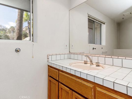 Bathroom, Interior, Tile Countertops