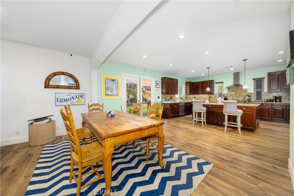 Dining room, Interior, Kitchen, Pendant Lights, Recessed Lighting, Wood Texture Flooring
