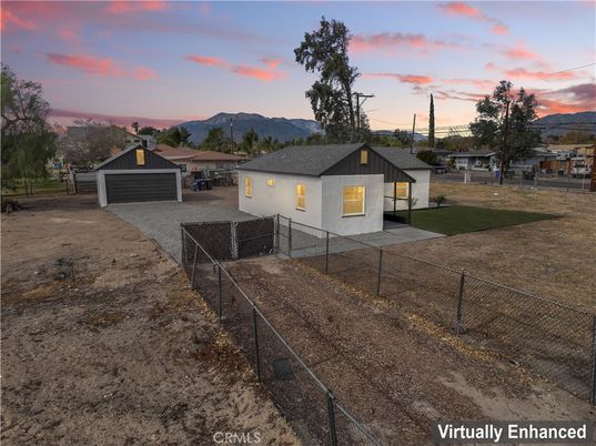 Backyard, Detached Garage, Exterior