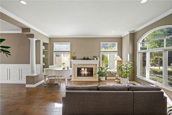 Fireplace, Interior, Piano, Recessed Lighting, Wood Texture Flooring