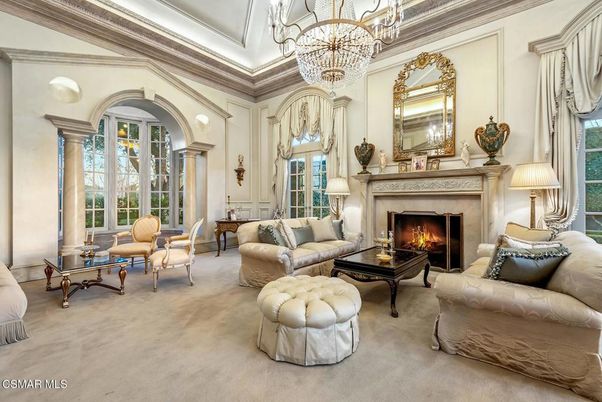 Chandelier, Fireplace, Interior, Living room
