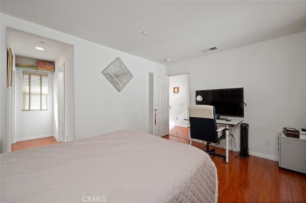 Bedroom, Home Office, Interior, Recessed Lighting, Wood Texture Flooring