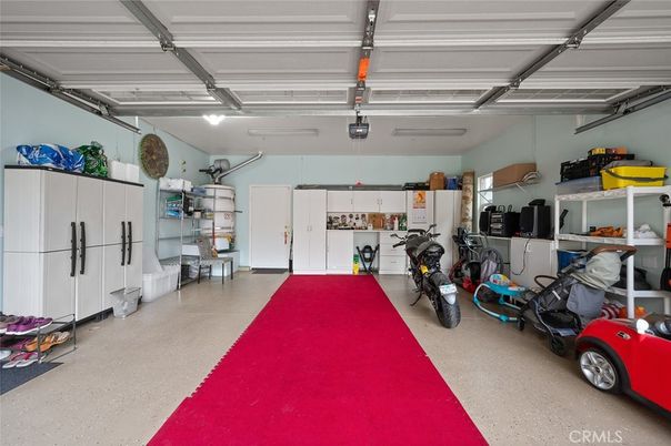 Garage, Interior