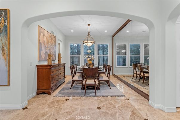 Dining room, Interior, Pendant Lights, Recessed Lighting