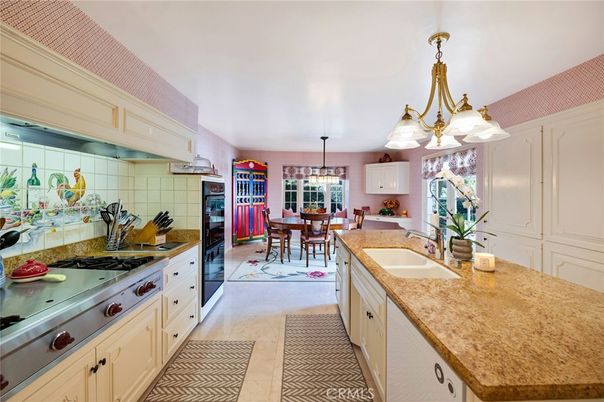Chandelier, Dining room, Interior, Kitchen, Pendant Lights