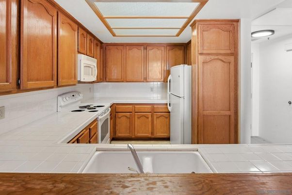 Interior, Kitchen, Tile Countertops