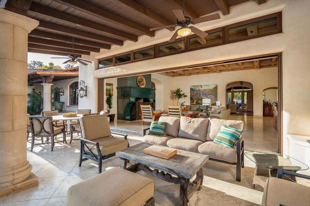 Dining room, Exterior, Living room, Wooden Beams, Wooden Ceilings