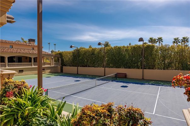 Exterior, Tennis Courts