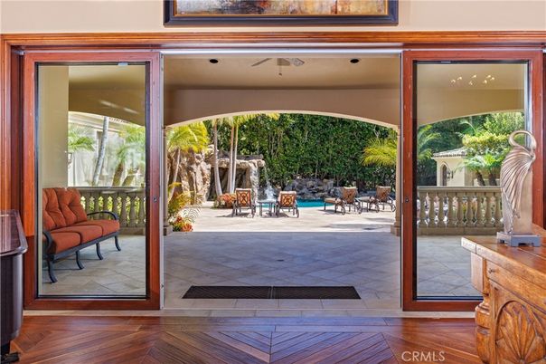 Exterior, Wood Texture Flooring