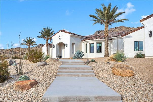 Exterior, Facade, Spanish Mediterranean
