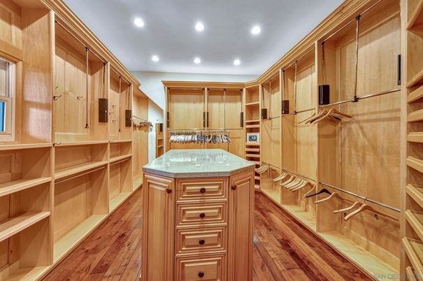 Chandelier, Interior, Recessed Lighting, Walk-in Closets, Wood Texture Flooring