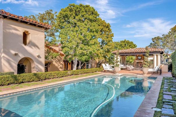 Exterior, Pool