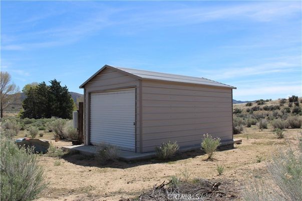 Detached Garage, Exterior
