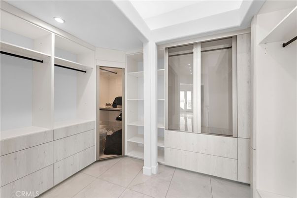 Interior, Recessed Lighting, Walk-in Closets
