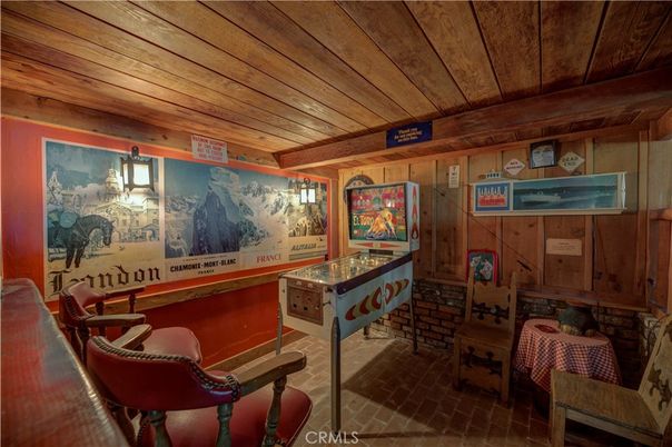 Game Room, Interior, Wooden Ceilings, Wooden Walls