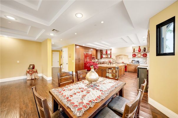 Dining room, Interior, Kitchen, Recessed Lighting, Wood Texture Flooring