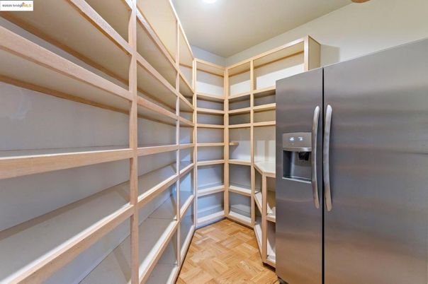 Interior, Recessed Lighting, Stainless Steel Appliances, Walk-in Closets, Wood Texture Flooring
