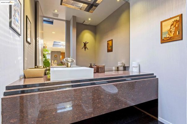 Bathroom, Interior, Recessed Lighting