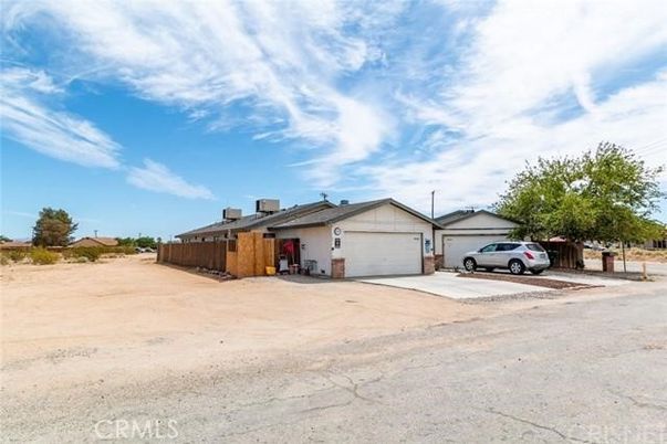 Backyard, Detached Garage, Exterior