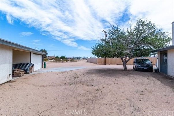 Backyard, Detached Garage, Exterior