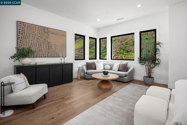 Interior, Living room, Recessed Lighting, Wood Texture Flooring