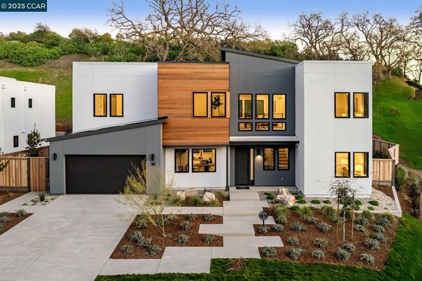 Attached, Exterior, Facade, Modern