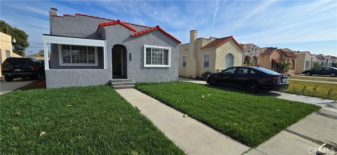 Exterior, Facade, Spanish Mediterranean