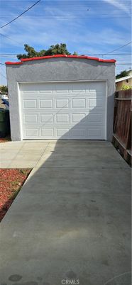 Detached Garage, Exterior