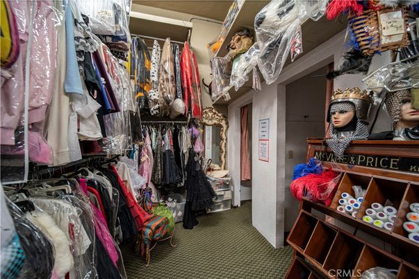 Interior, Walk-in Closets