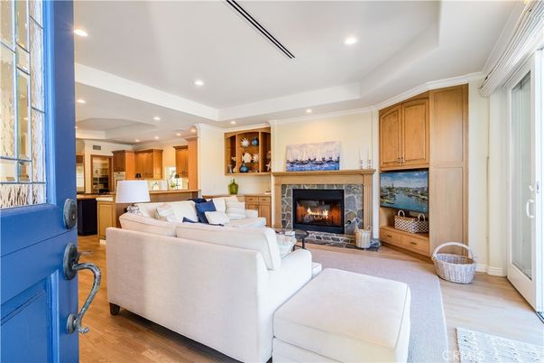 Fireplace, Interior, Kitchen, Living room, Recessed Lighting, Wood Texture Flooring