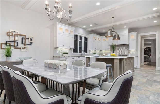Chandelier, Dining room, Interior, Kitchen, Pendant Lights, Recessed Lighting, Stainless Steel Appliances