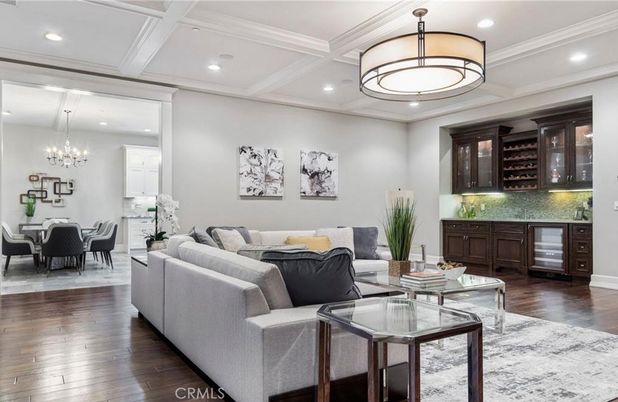 Chandelier, Dining room, Interior, Living room, Pendant Lights, Recessed Lighting, Wood Texture Flooring
