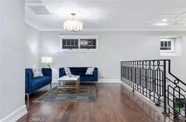 Chandelier, Interior, Living room, Recessed Lighting, Wood Texture Flooring