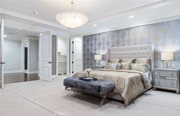Bedroom, Interior, Pendant Lights, Recessed Lighting, Wood Texture Flooring