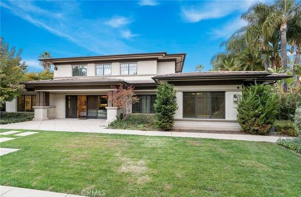 Backyard, Exterior, Facade, Mediterranean