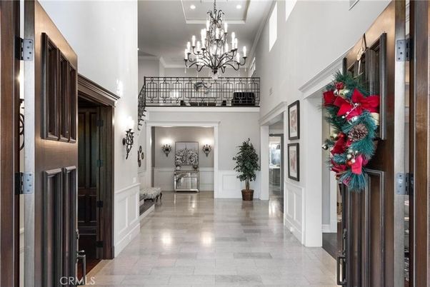 Chandelier, Interior, Recessed Lighting