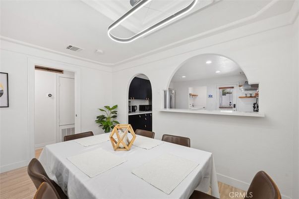 Dining room, Interior, Kitchen, Recessed Lighting, Wood Texture Flooring