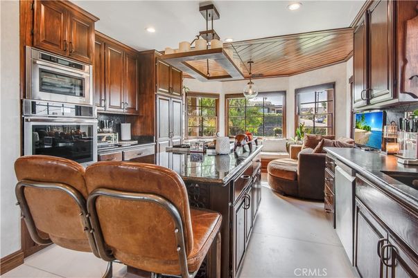 Dining room, Interior, Kitchen, Living room, Pendant Lights, Recessed Lighting, Stainless Steel Appliances