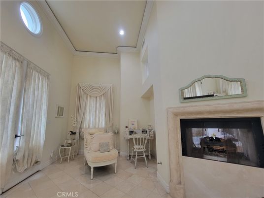 Fireplace, Interior, Recessed Lighting