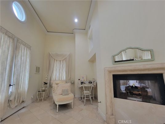 Fireplace, Interior, Recessed Lighting