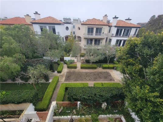 Backyard, Exterior, Facade, Mediterranean
