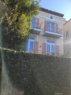 Exterior, Facade, Mediterranean