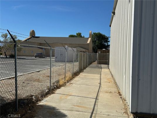 Exterior, Tennis Courts
