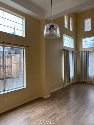 Interior, Pendant Lights, Wood Texture Flooring