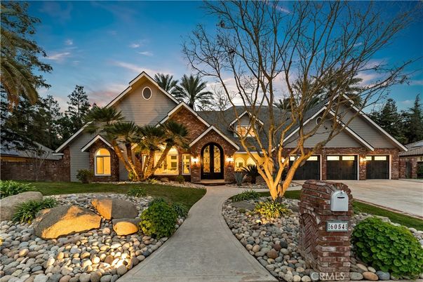 Backyard, Exterior, Facade, Log Home