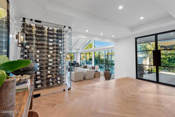 Interior, Living room, Recessed Lighting, Wine Storage, Wood Texture Flooring