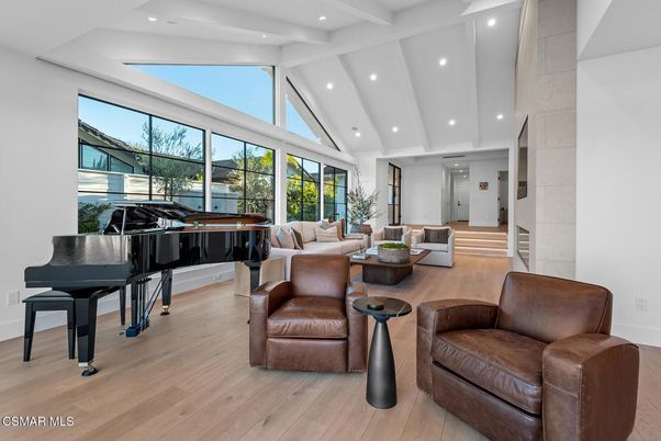 Interior, Living room, Piano, Recessed Lighting, Wood Texture Flooring